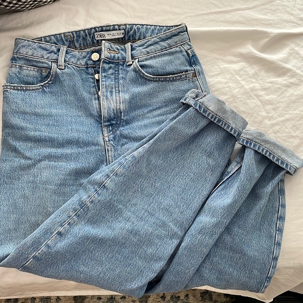Zara high waisted multi-button jeans